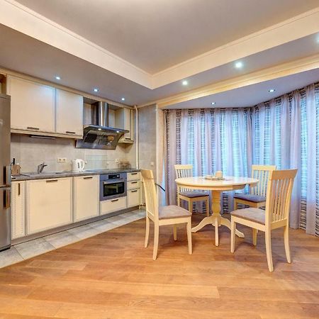 Apartments Near The Shopping Center Gulliver Kiev Extérieur photo