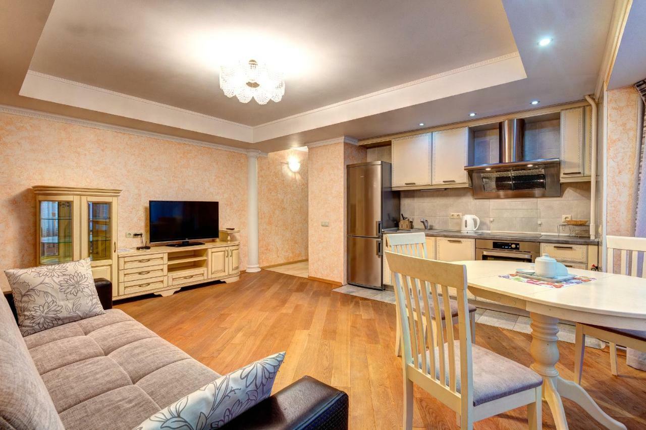 Apartments Near The Shopping Center Gulliver Kiev Extérieur photo