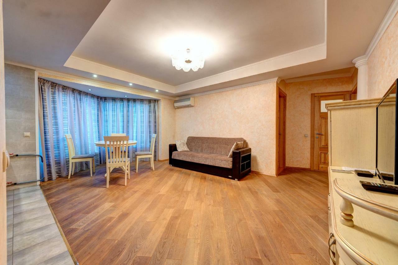 Apartments Near The Shopping Center Gulliver Kiev Extérieur photo