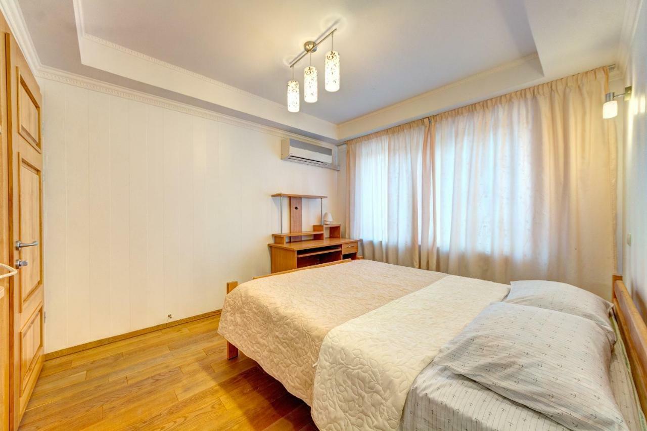 Apartments Near The Shopping Center Gulliver Kiev Extérieur photo