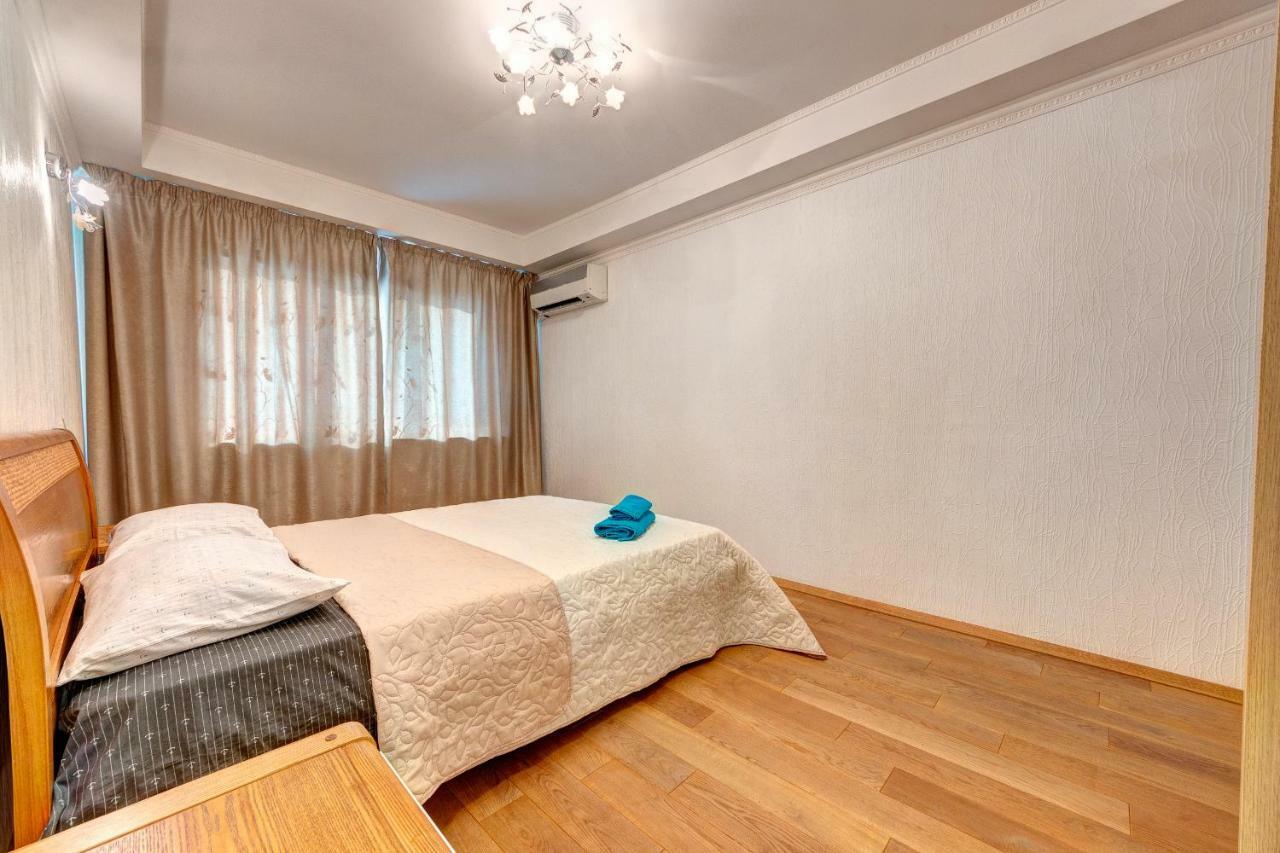 Apartments Near The Shopping Center Gulliver Kiev Extérieur photo